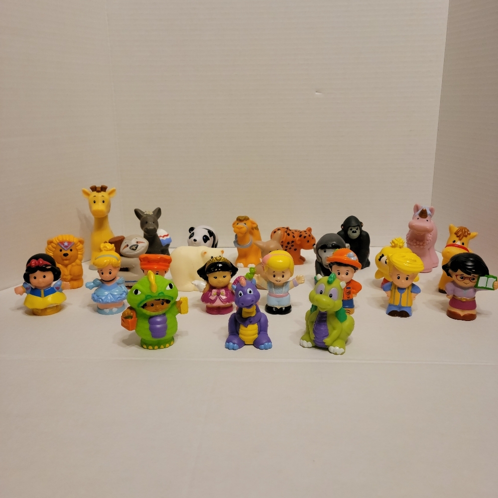 Lot of 25 Fisher-Price Little People